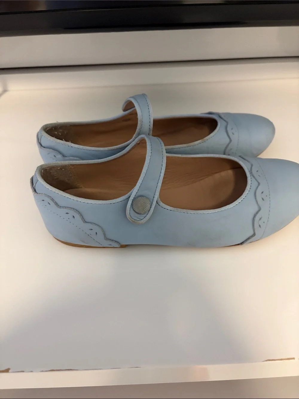 Girls' Light Blue Mary Jane Dress Shoes with Scallop Detail Size 34